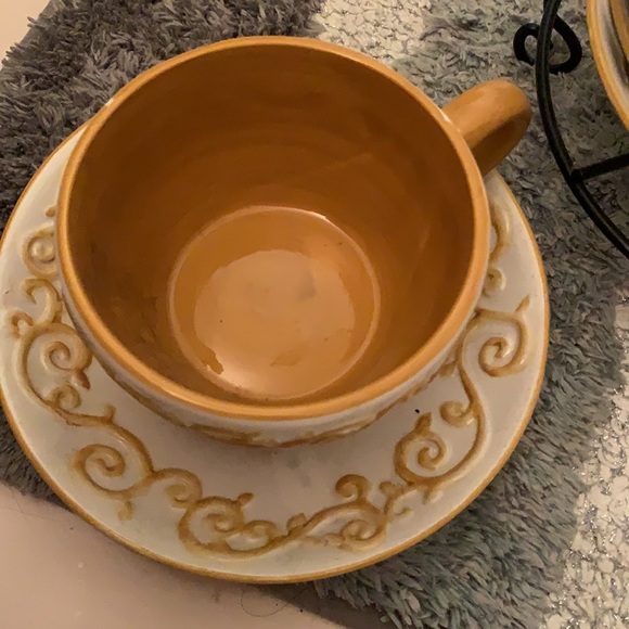 Set of FOUR ‘Glory to God’ VINTAGE Cups snd Saucer on Holder - Picture 5 of 7